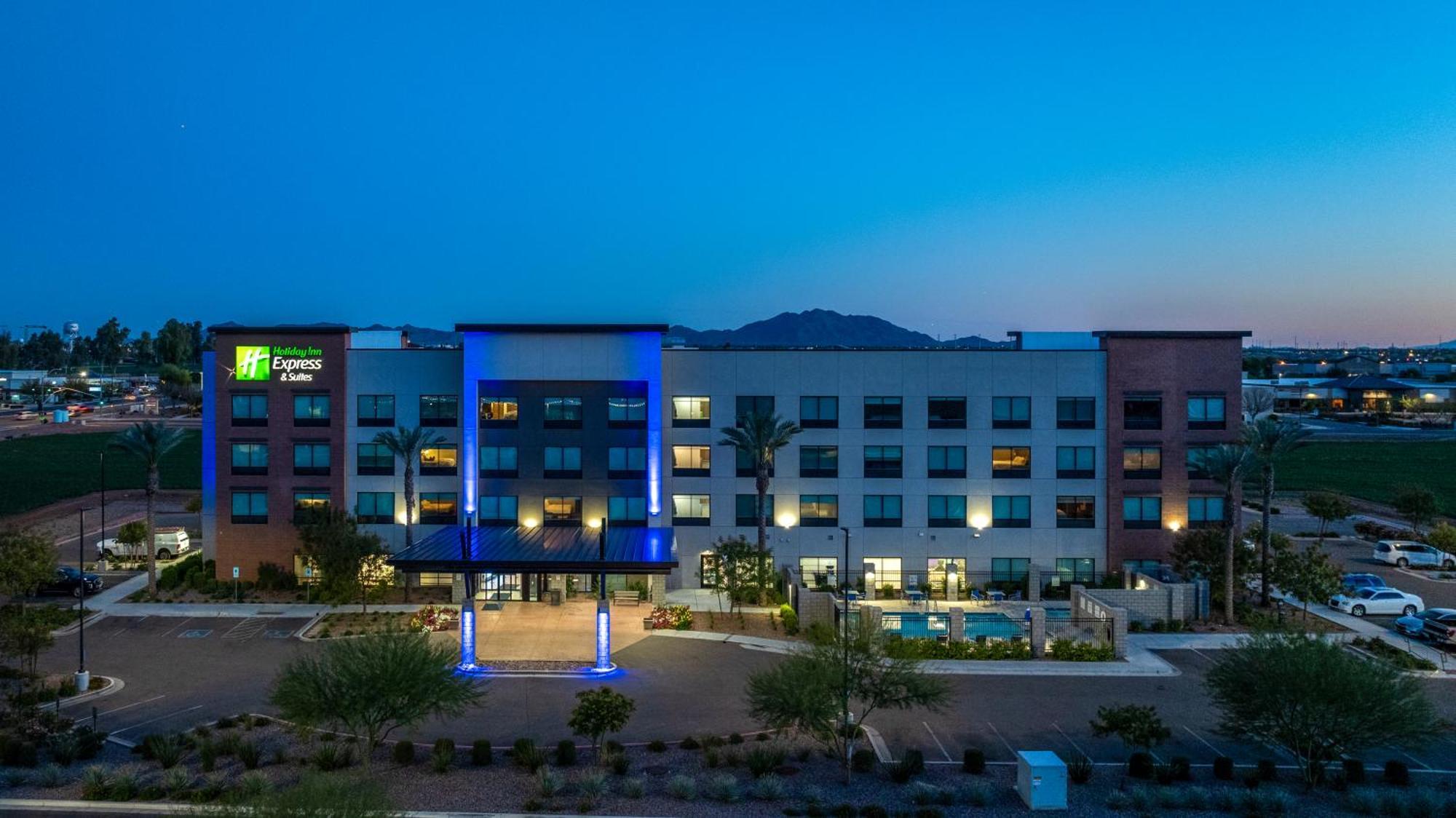 Holiday Inn Express & Suites - Gilbert - Mesa Gateway Airport Dış mekan fotoğraf